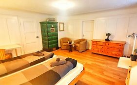 Sensi Living Station